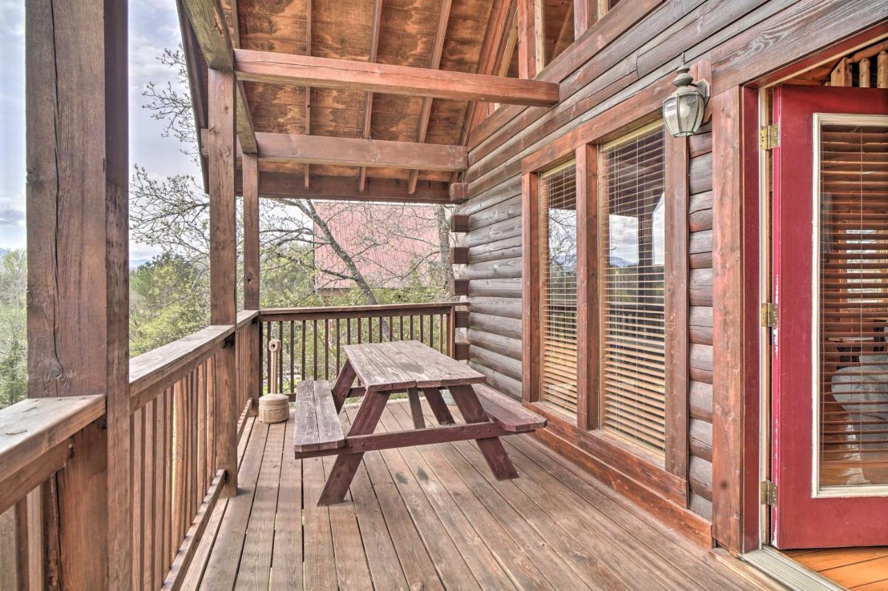 Mountain Pool Lodge Sevierville Cabin With Hot Tub Pigeon Forge Εξωτερικό φωτογραφία