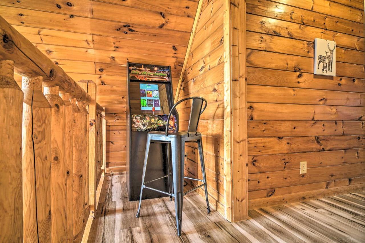 Mountain Pool Lodge Sevierville Cabin With Hot Tub Pigeon Forge Εξωτερικό φωτογραφία