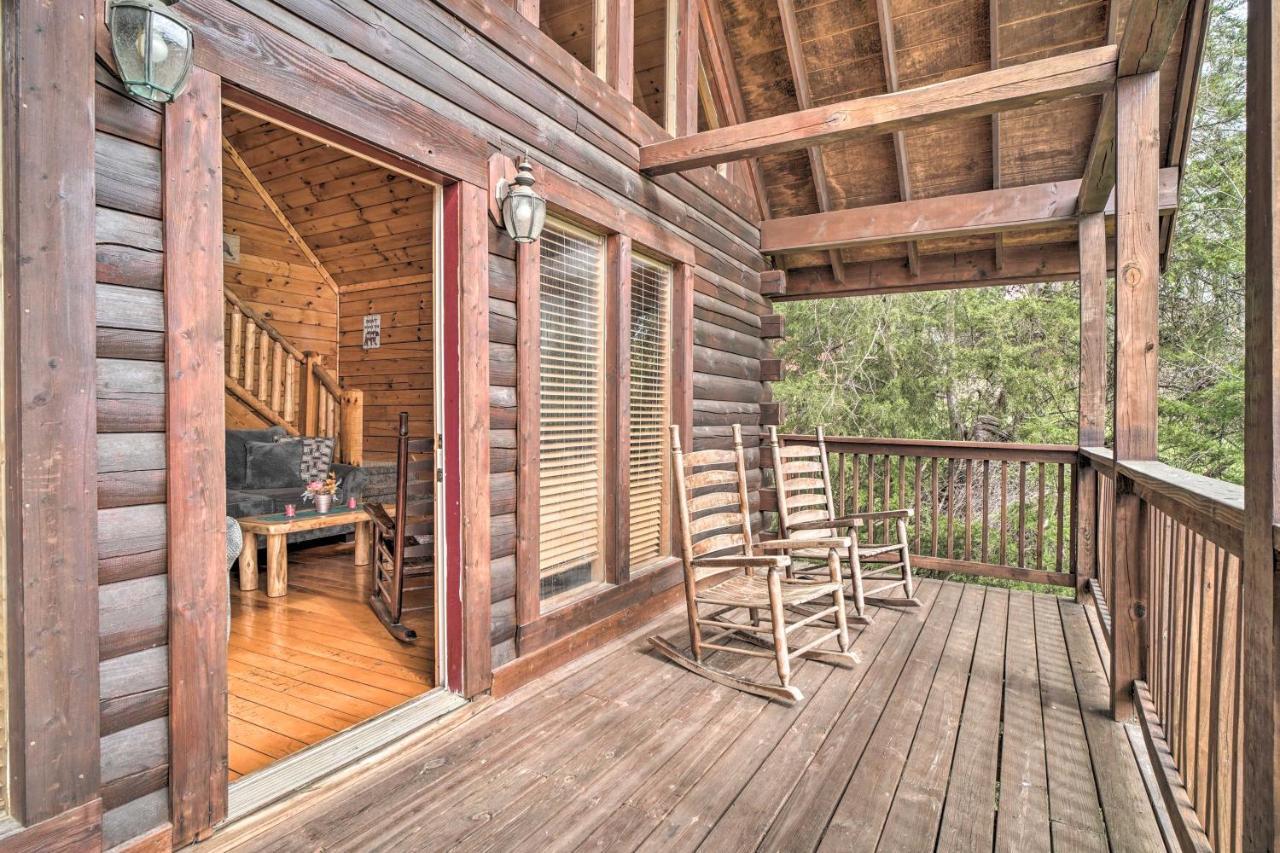 Mountain Pool Lodge Sevierville Cabin With Hot Tub Pigeon Forge Εξωτερικό φωτογραφία